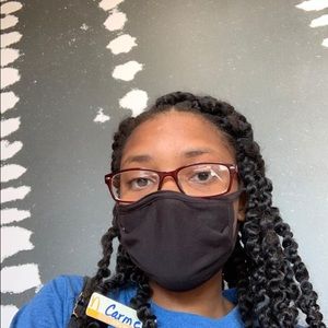 Meet your Posher, Carmen